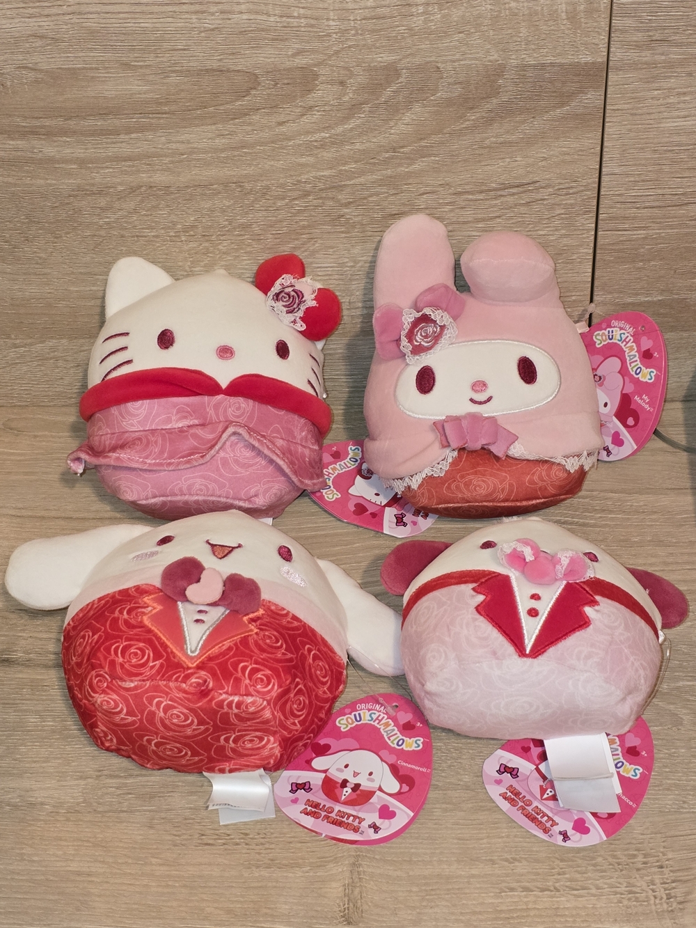 NWT Hello Kitty and Friends Roses and Lace Squishmallows Entire Set (4)